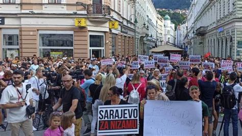 Bosna I Hercegovina I Femicid Protesti U Vi E Gradova Nakon Trostrukog