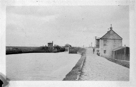 Forth And Clyde Canal At Grangemouth Falkirk Council