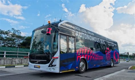 Ntu And Volvo Unveil Worlds First Full Size Self Driving Bus Asian