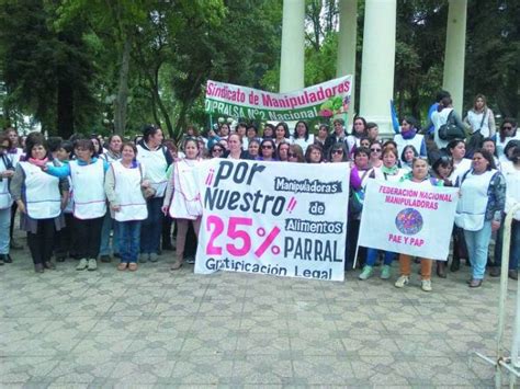 Manipuladoras De Alimentos Y Trabajadores De Jardines Infantiles