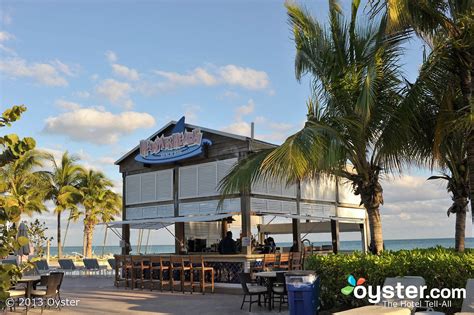 Hammerheads Beach Bar At The Radisson Grand Lucayan On Grand Bahama Bahamas Beach Bars