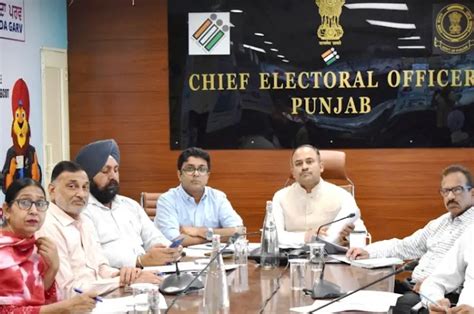 Punjab Ceo Sibin C Holds A High Level Review Meeting With Dcs Cps And