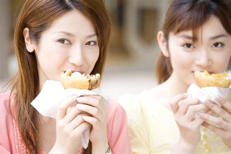 モテる女性の特徴にはどのようなものがある？恋愛や婚活に役立てよう！ 東京青山の結婚相談所・婚活に強いインフィニ