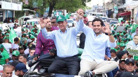 Leonel Apoya A Omar En Marcha Caravana En Distrito Nacional