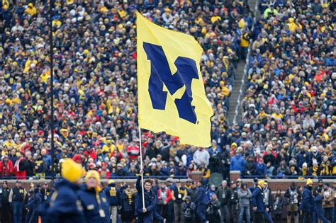 Michigan Offers 2022 Four Star QB Justyn Martin Maize N Brew