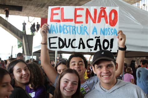 Brasil Manifestação em apoio à Greve Nacional da Educação