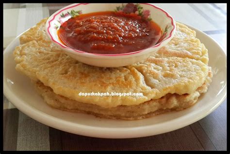 Dapur Kak Pah: Lempeng Kelapa Bersama Sambal Tumis