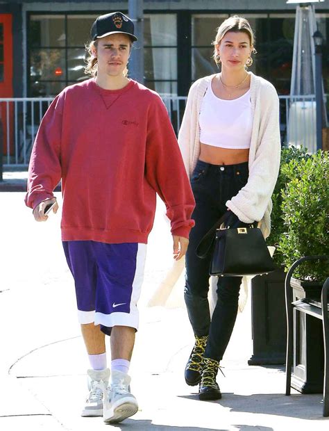 Hailey Baldwin Calls Out People Belittling Justin Bieber S Lyme Disease Us Weekly