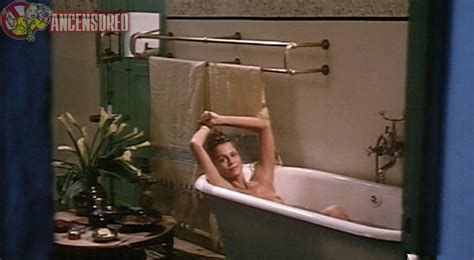 Naked Lauren Hutton in Hécate