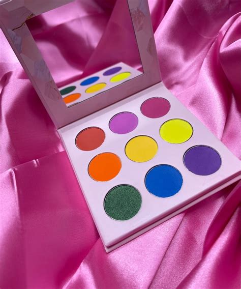 9- Color Eyeshadow Palette | B. Ra-Lyn Bundles && Beauty LLC