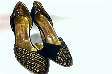 Imelda Marcos shoe museum: The excess of a regime that still haunts the Philippines - ABC News