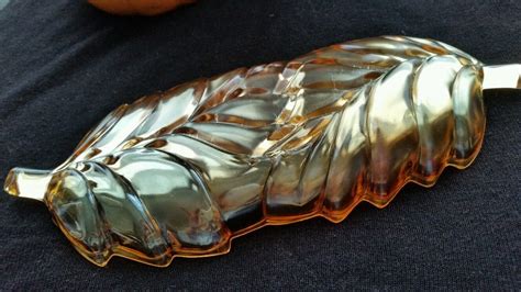 Vintage Indiana Glass Leaf Dish Plate Tray Amber Marigold Carnival Iridescent 1722343496