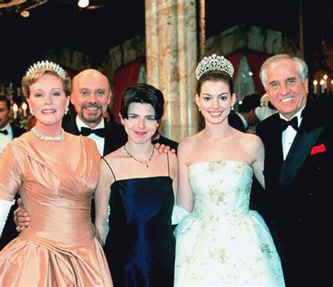 julie andrews - The Princess Diaries Photo (37044775) - Fanpop