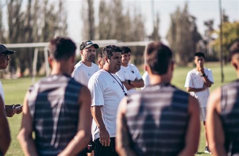 Marcelo Saralegui Desde La Pretemporada Del Club Atl Tico Col N