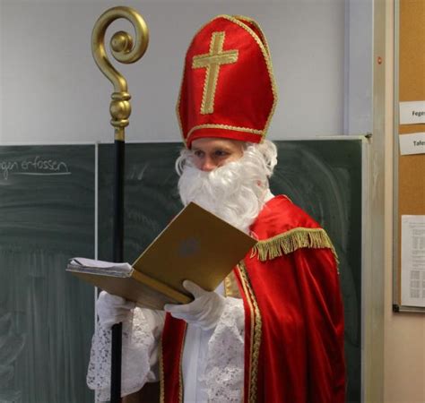 Berraschender Besuch Vom Nikolaus Joseph K Nig Gymnasium