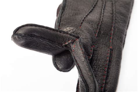 Men S Bespoke Peccary Leather Gloves With Quirks One Piece Of Leather