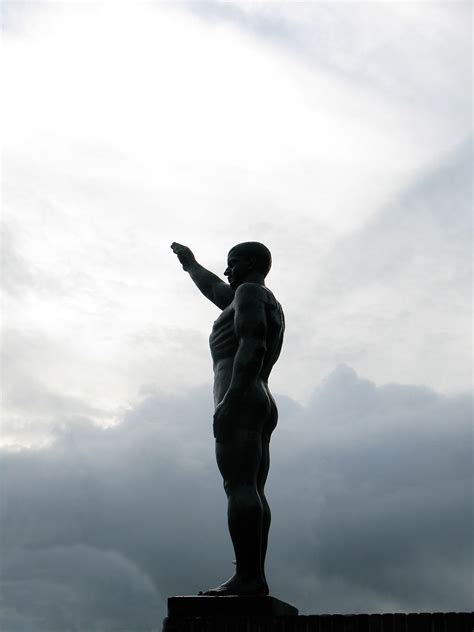 Olympiastadion Amsterdam Skulptur Einer Turnerin Flickr