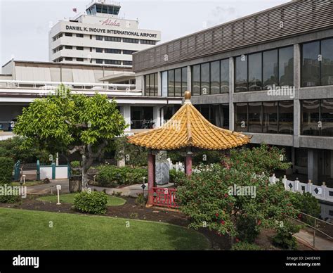 Honolulu Hawaii Usa 20th Dec 2019 Garden Court At Terminal 2