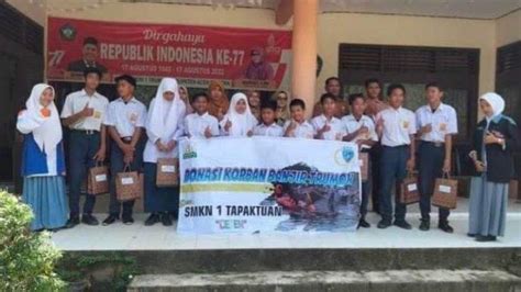 SMKN 1 Tapaktuan Salurkan Bantuan Untuk Siswa SMPN Di Trumon Korban