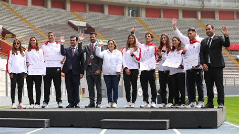 Estado Entreg Los Laureles Deportivos Del Per A Stefano Peschiera Por