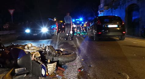 Scontro Tra Auto E Moto Sulla Provinciale Morti Marito E Moglie