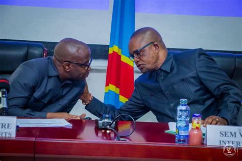 Lutte Contre Les Embouteillages Kinshasa Le Vice Premier Ministre