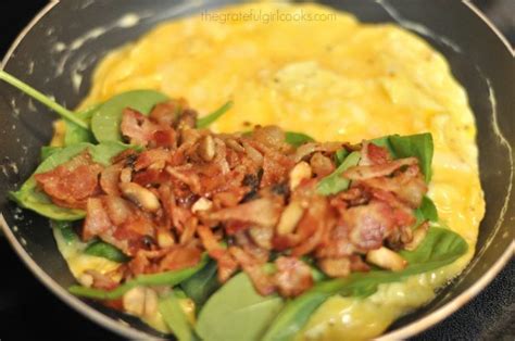 Bacon Mushroom Spinach And Cheese Omelette The Grateful Girl Cooks