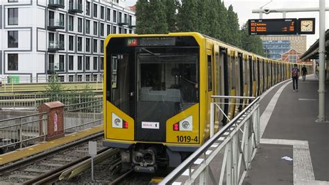 U Bahn Berlin Niemcy Przejazd Poci Giem Hk Linia U