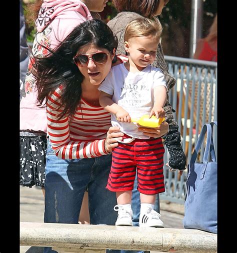 Photo L actrice Selma Blair en virée promenade et shopping avec son