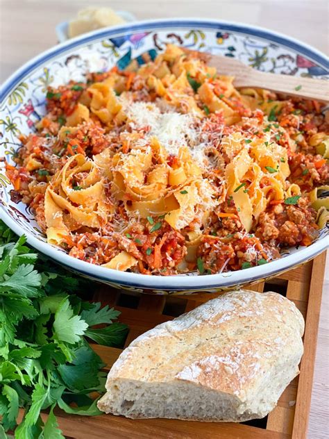 Classic Italian Ragu Recipe Meat Sauce Cucinabyelena