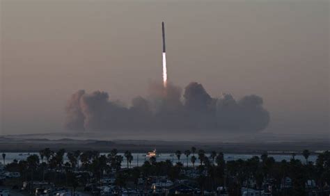 Cohete De Spacex Explota Pero Avanza En Su Objetivo De Llegar A La Luna