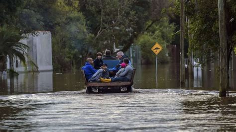 Brasilien Schwere Unwetter Fordern Mindesten Zehn Tote Panorama