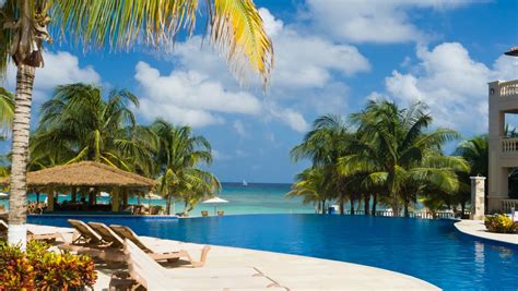 All-Inclusive Caribbean Resorts: Pros and Cons | SoFi