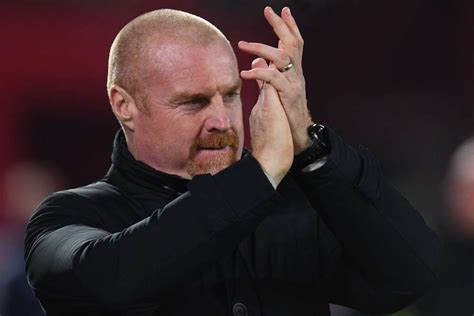 Let S Crack On Dyche Warns Everton To Ignore Rivals In Fight For