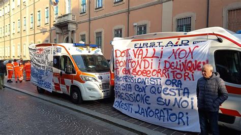 Ambulanze Caporalato E Appalti Truccati Sequestrata Cooperativa A Pavia