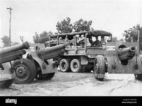 Chinese artillery practice Stock Photo - Alamy