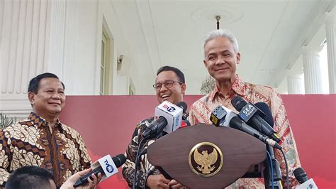 Makan Siang Bareng Jokowi 3 Capres Kompak Pakai Batik Ganjar Kita