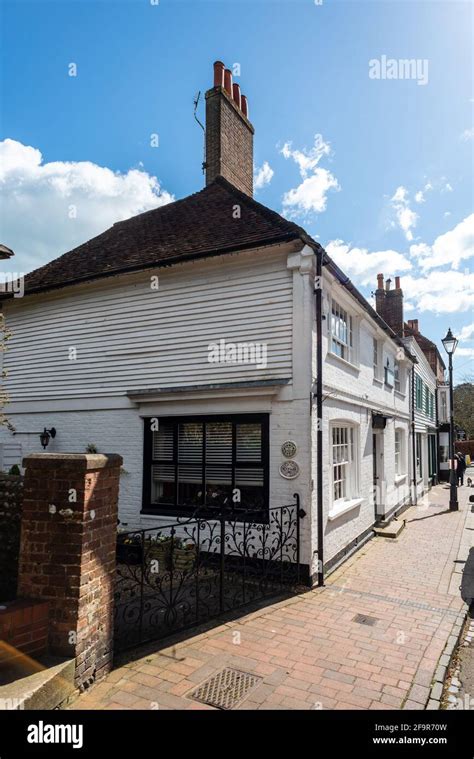 Wealden Hall Hi Res Stock Photography And Images Alamy