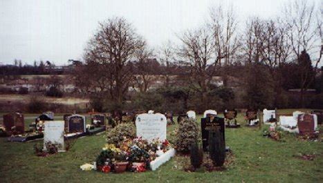 Mill Hill Cemetery in Mill Hill, Greater London - Find a Grave Cemetery