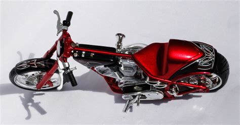 Muscle Machines West Coast Choppers Jesse James