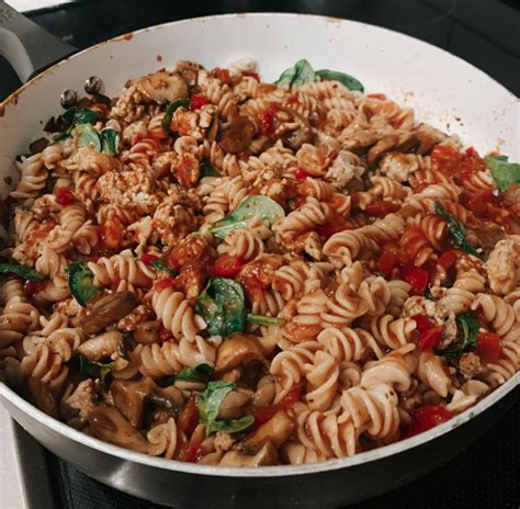 Your New Favorite Brown Rice Pasta Recipe Amelia Loves Kale