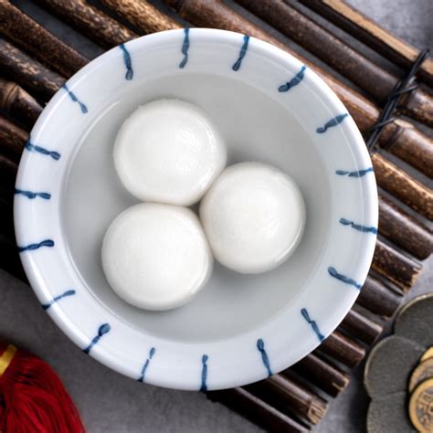 Premium Photo Top View Of Big Tangyuan Yuanxiao Glutinous Rice