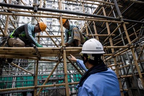 消息：港府擬為建造業及機場引入過萬名外勞