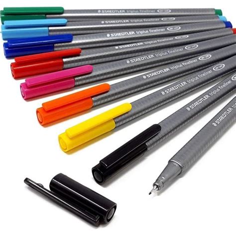 Staedtler Fineliner 334 Lot de 7 feutres à pointe fine Triplus 0 3 mm