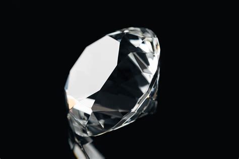 Best Color and Clarity of a Diamond - Diamond Buying Guide