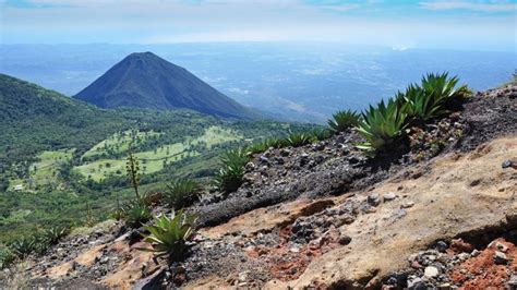 El Volc N De Izalco O Faro Del Pac Fico En El Salvador