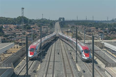 Ka Feeder Kereta Cepat Jakarta Bandung Beroperasi Mulai Oktober Makro