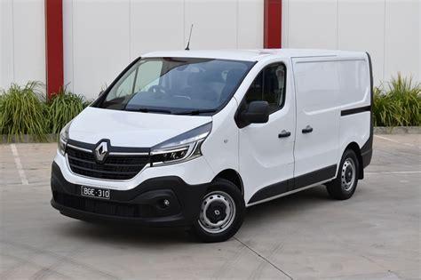 Renault Trafic Review Swb Premium Auto Gvm Test Carsguide