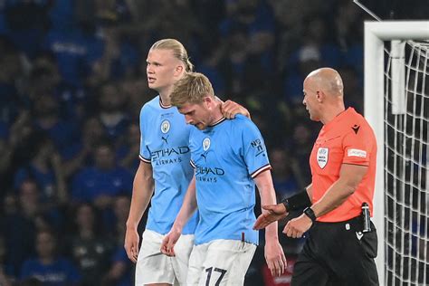 Versus De Bruyne Sustituido Por Lesión En La Final De Liga De Campeones