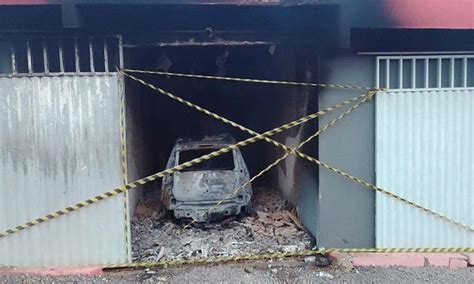 Homem é encontrado morto após incêndio em um carro que estava em motel